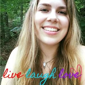 Meet your Posher, Bethany